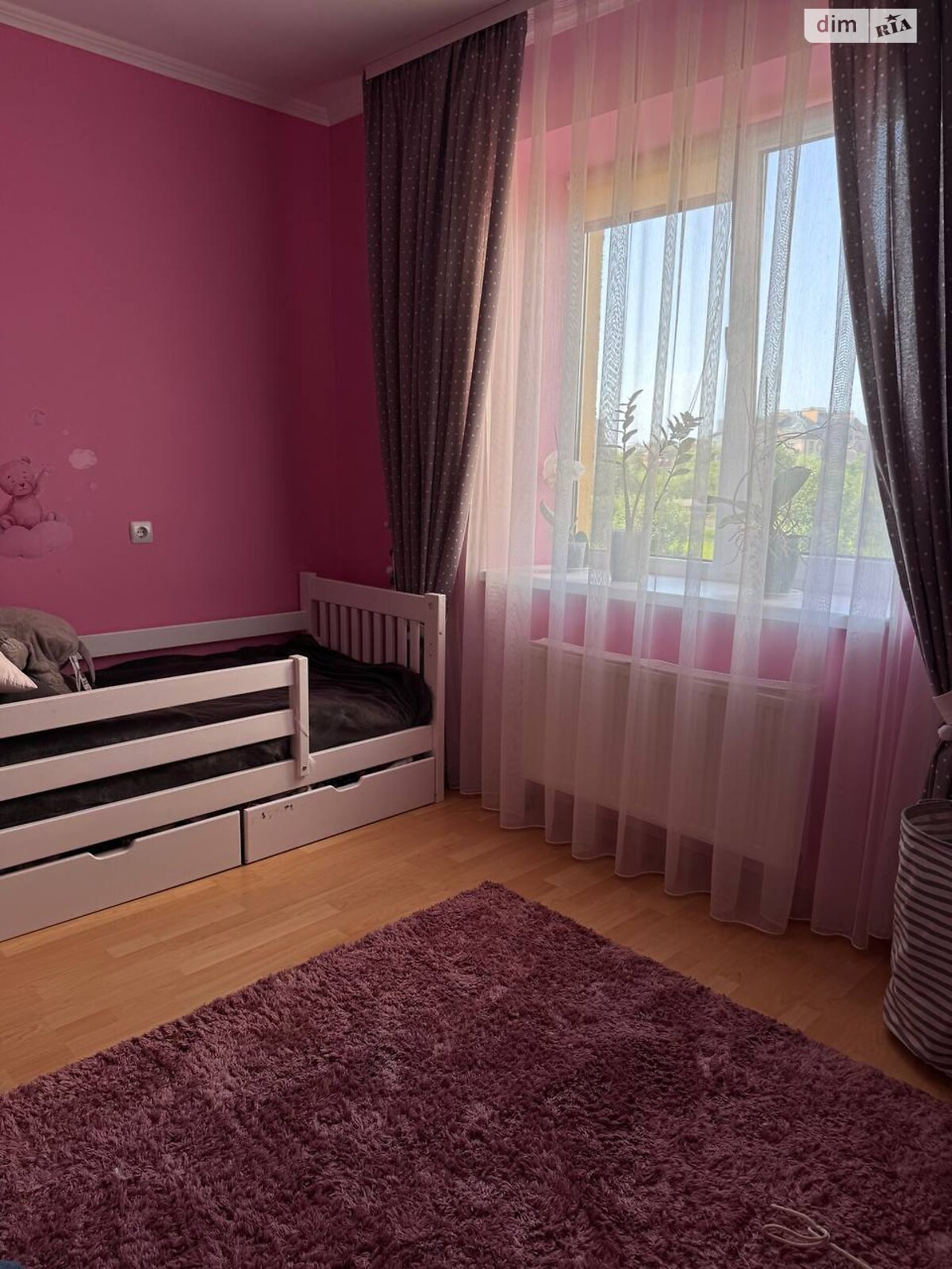 Продажа трехкомнатной квартиры в Ужгороде, на ул. Живописная, район БАМ фото 1