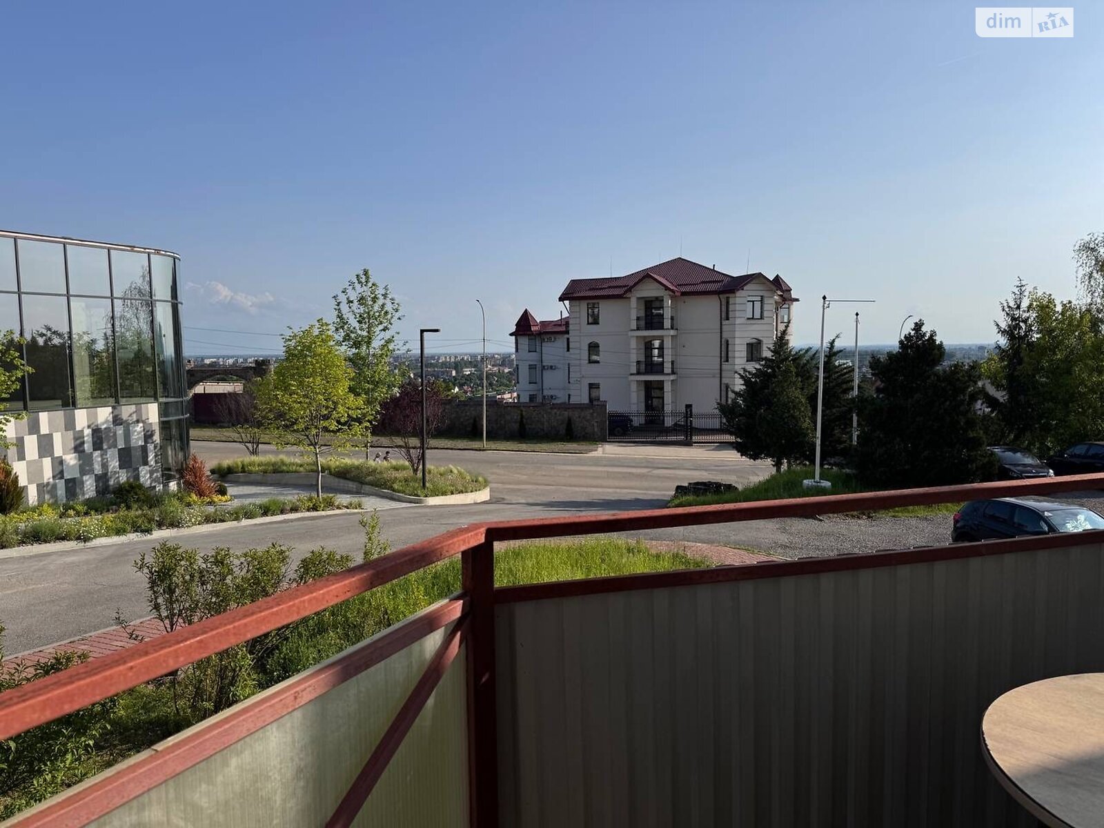 Продажа трехкомнатной квартиры в Ужгороде, на ул. Живописная, район БАМ фото 1