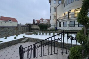 Продаж чотирикімнатної квартири в Ужгороді, на вул. Кавказька, район БАМ фото 2