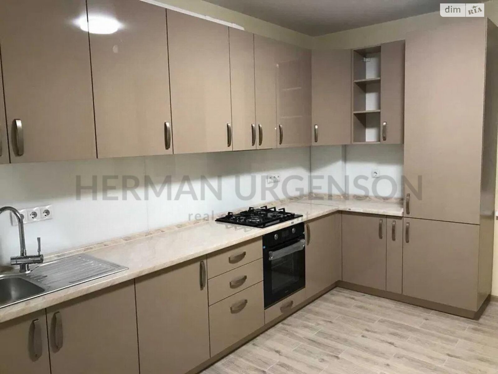 Продажа двухкомнатной квартиры в Ужгороде, на ул. Николая Амосова, район БАМ фото 1 Продажа двухкомнатной квартиры в Ужгороде, на ул. Николая Амосова, район БАМ фото 1