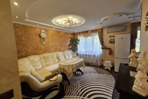 Продажа трехкомнатной квартиры в Ужгороде, на ул. Собранецкая, район БАМ фото 2