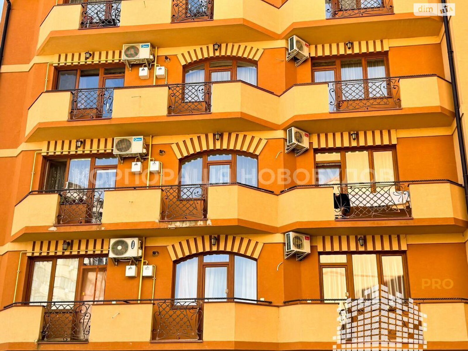 Продаж двокімнатної квартири в Ужгороді, на вул. О. Хіри, район Боздош фото 1