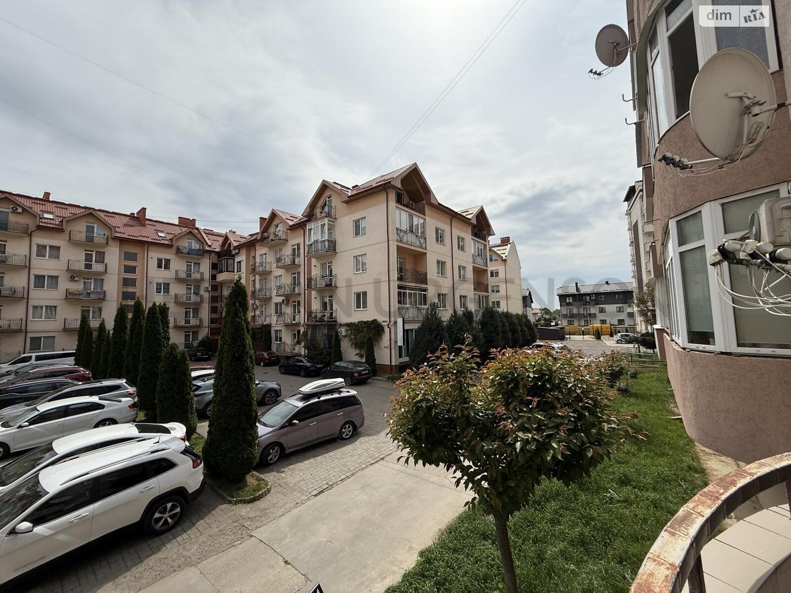 Продажа трехкомнатной квартиры в Ужгороде, на ул. А. Хиры, район Боздош фото 1 Продажа трехкомнатной квартиры в Ужгороде, на ул. А. Хиры, район Боздош фото 1
