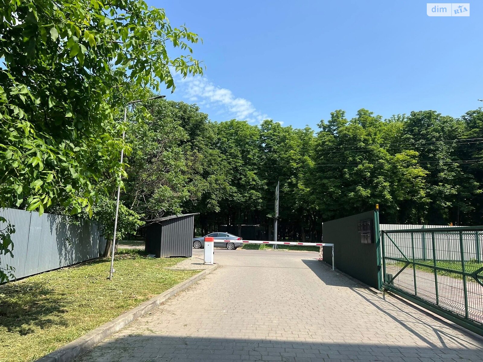 Продажа трехкомнатной квартиры в Ужгороде, на ул. Анатолия Тегзы, район Боздош фото 1 Продажа трехкомнатной квартиры в Ужгороде, на ул. Анатолия Тегзы, район Боздош фото 1