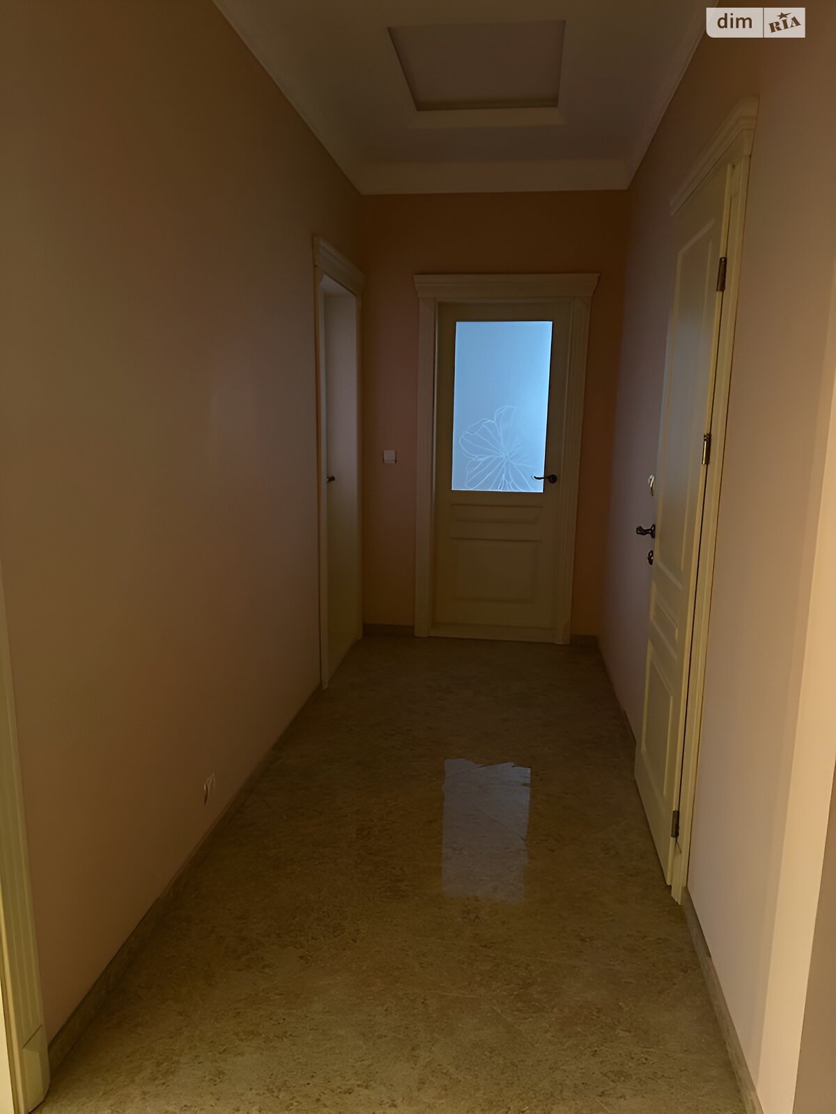 Продажа трехкомнатной квартиры в Ужгороде, на ул. Хиры Александра 1, кв. 5, район Боздош фото 1 Продажа трехкомнатной квартиры в Ужгороде, на ул. Хиры Александра 1, кв. 5, район Боздош фото 1