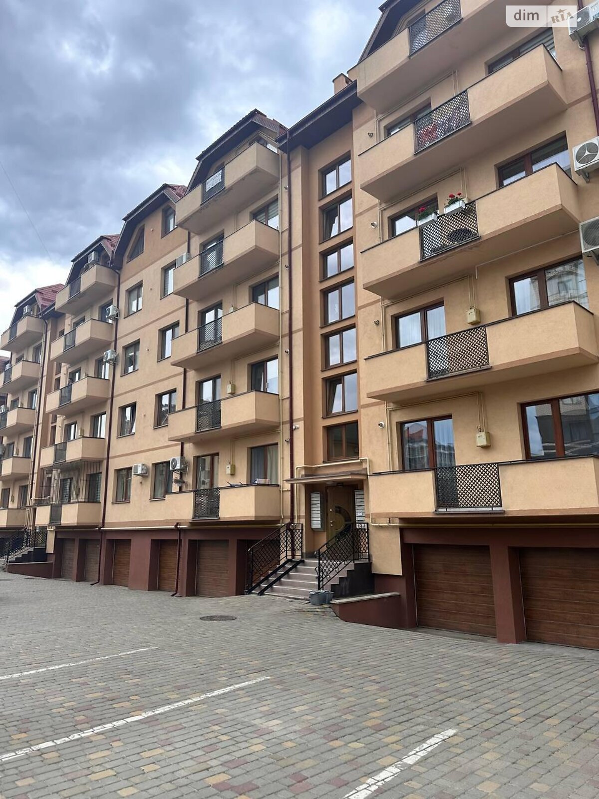 Продажа двухкомнатной квартиры в Ужгороде, на ул. Хиры Александра 19, район Боздош фото 1 Продажа двухкомнатной квартиры в Ужгороде, на ул. Хиры Александра 19, район Боздош фото 1