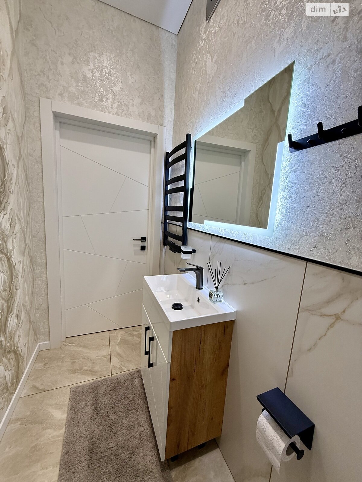 Продаж двокімнатної квартири в Ужгороді, на вул. Капушанська 148, кв. 119, район Боздош фото 1 Продаж двокімнатної квартири в Ужгороді, на вул. Капушанська 148, кв. 119, район Боздош фото 1