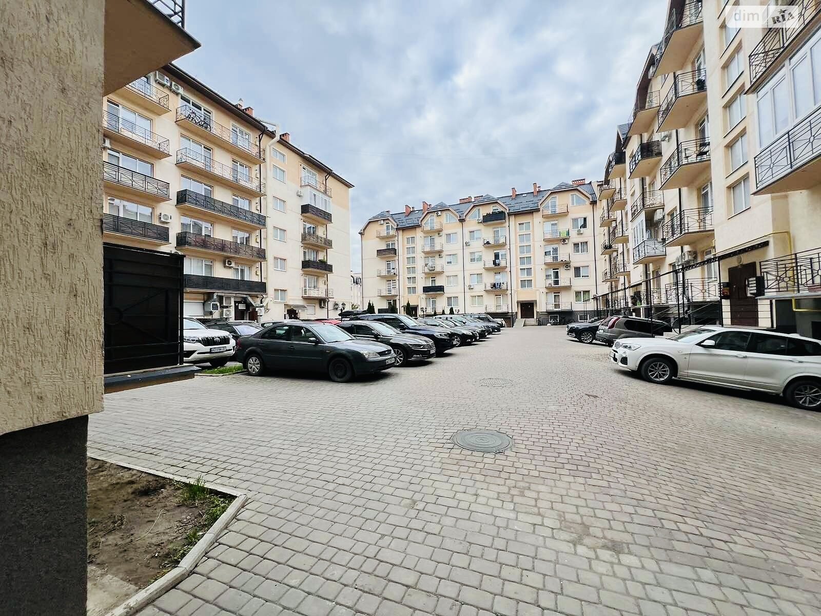 Продажа однокомнатной квартиры в Ужгороде, на ул. Климпуша, район Боздош фото 1