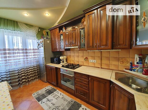 Продажа трехкомнатной квартиры в Ужгороде, на ул. Владимирская район Боздош фото 1 Продажа трехкомнатной квартиры в Ужгороде, на ул. Владимирская район Боздош фото 1