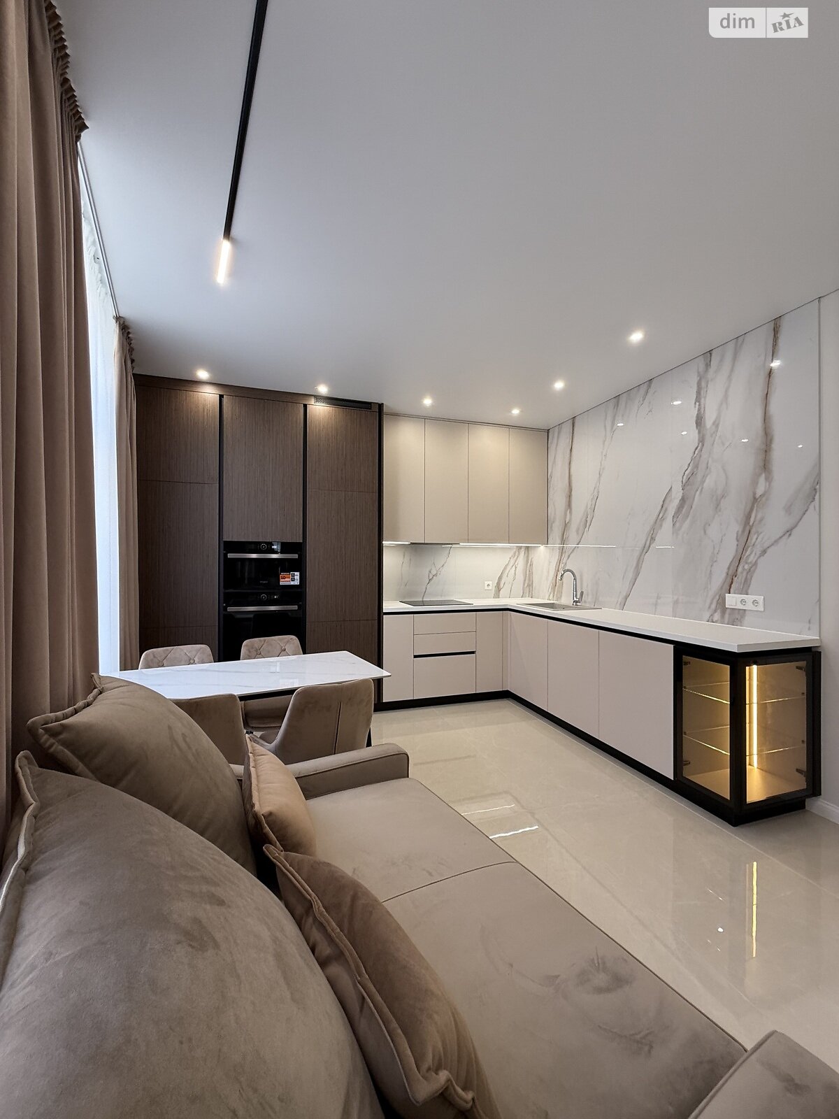 Продаж однокімнатної квартири в Ужгороді, на вул. Миколи Бобяка 1А, район Боздош фото 1 Продаж однокімнатної квартири в Ужгороді, на вул. Миколи Бобяка 1А, район Боздош фото 1