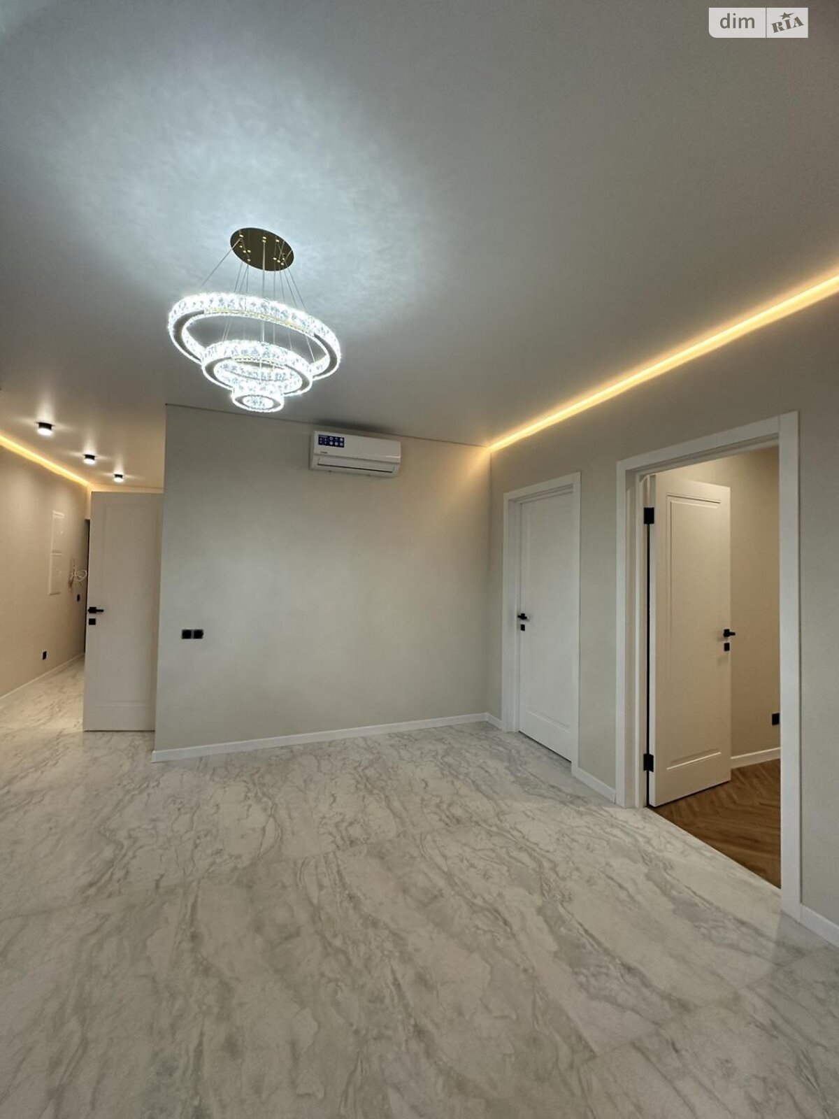 Продажа двухкомнатной квартиры в Ужгороде, на ул. Капушанская 150, район Боздош фото 1