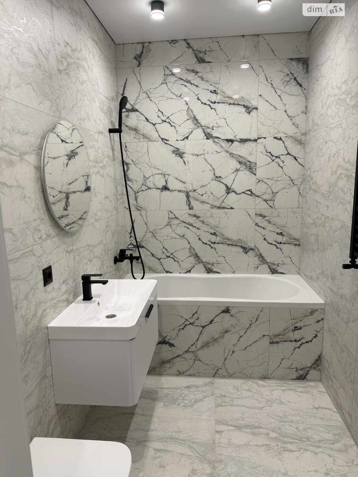 Продажа двухкомнатной квартиры в Ужгороде, на ул. Капушанская 150, район Боздош фото 1