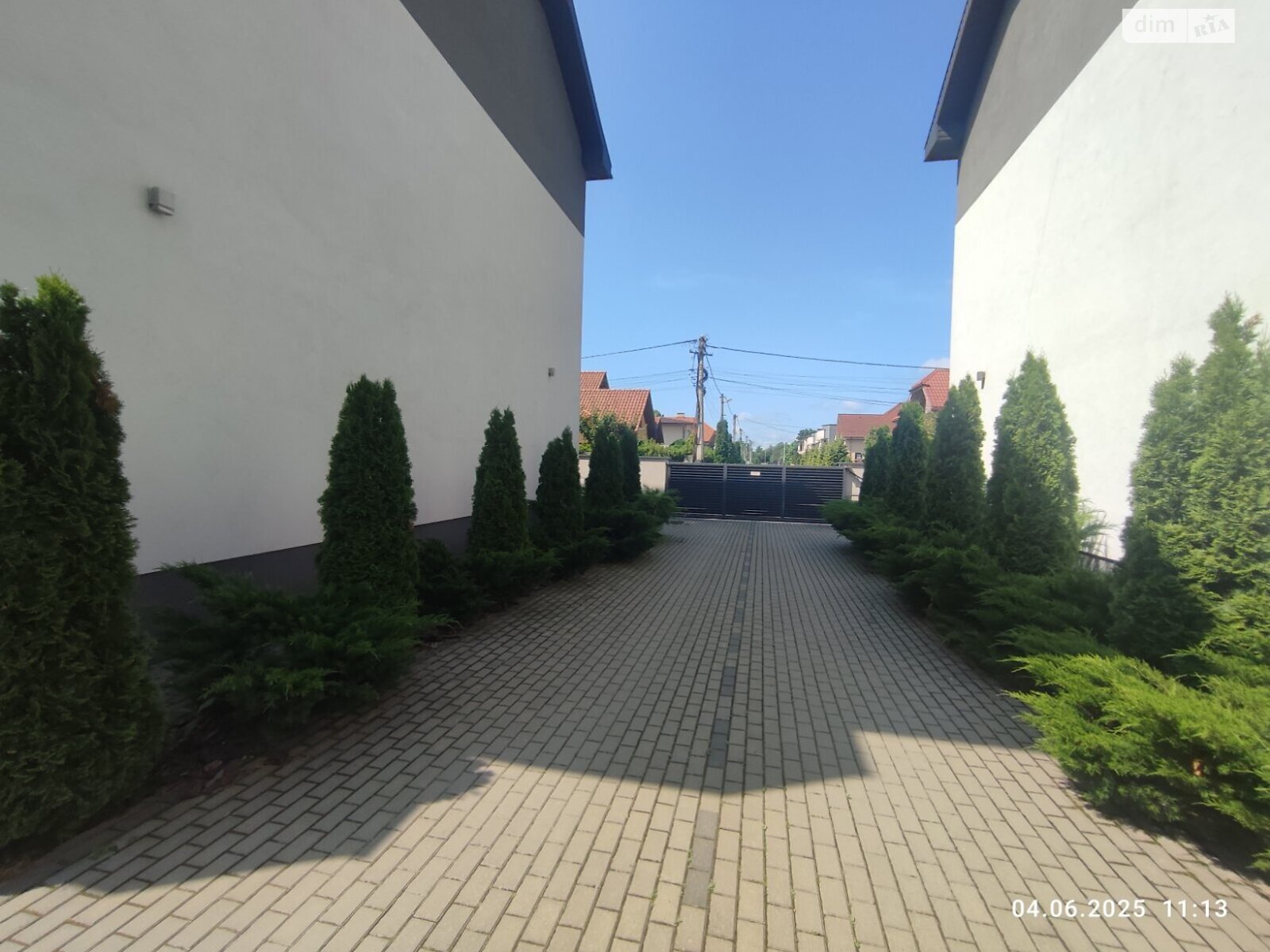 Продаж трикімнатної квартири в Ужгороді, на вул. Шандора Вікентія 21, район Боздош фото 1 Продаж трикімнатної квартири в Ужгороді, на вул. Шандора Вікентія 21, район Боздош фото 1