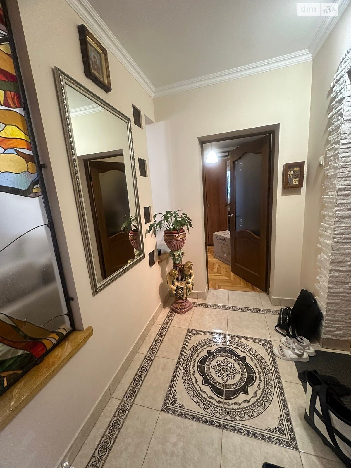 Продажа трехкомнатной квартиры в Ужгороде, на ул. Владимирская, район Боздош фото 1 Продажа трехкомнатной квартиры в Ужгороде, на ул. Владимирская, район Боздош фото 1