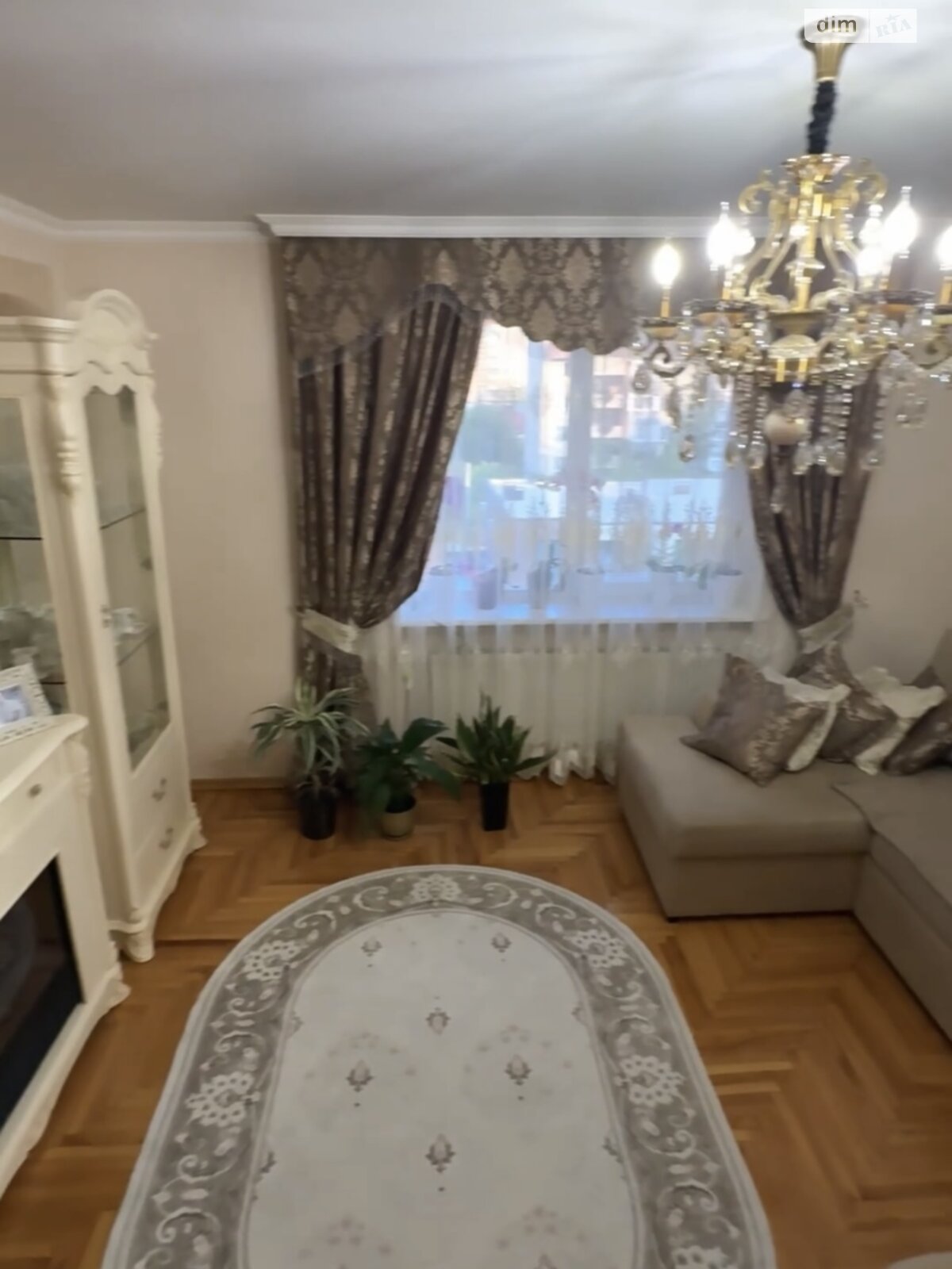 Продаж трикімнатної квартири в Ужгороді, на вул. Володимирська 63А, район Боздош фото 1 Продаж трикімнатної квартири в Ужгороді, на вул. Володимирська 63А, район Боздош фото 1