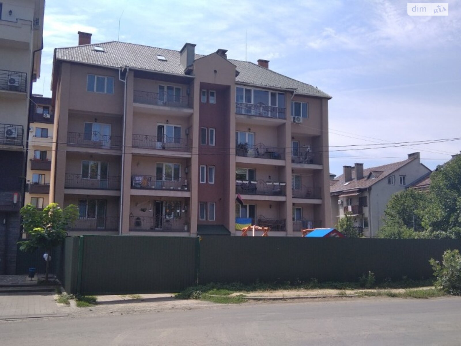 Продажа трехкомнатной квартиры в Ужгороде, на ул. Воссоединения, район Боздош фото 1