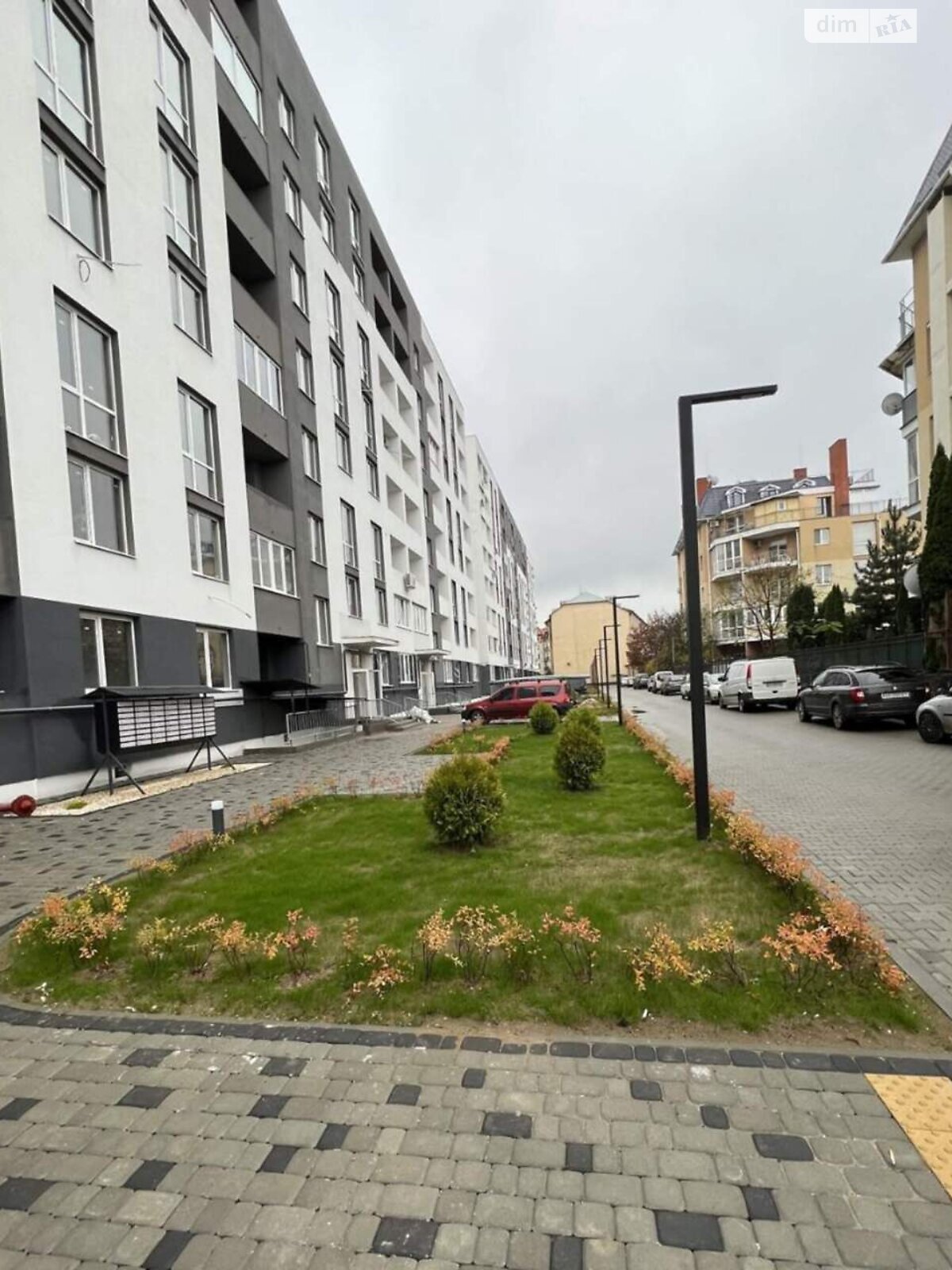 Продаж трикімнатної квартири в Ужгороді, на вул. Возз'єднання, район Боздош фото 1 Продаж трикімнатної квартири в Ужгороді, на вул. Возз'єднання, район Боздош фото 1