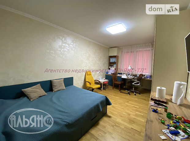 Продажа трехкомнатной квартиры в Ужгороде, на Клімпуша, район Боздош фото 1 Продажа трехкомнатной квартиры в Ужгороде, на Клімпуша, район Боздош фото 1