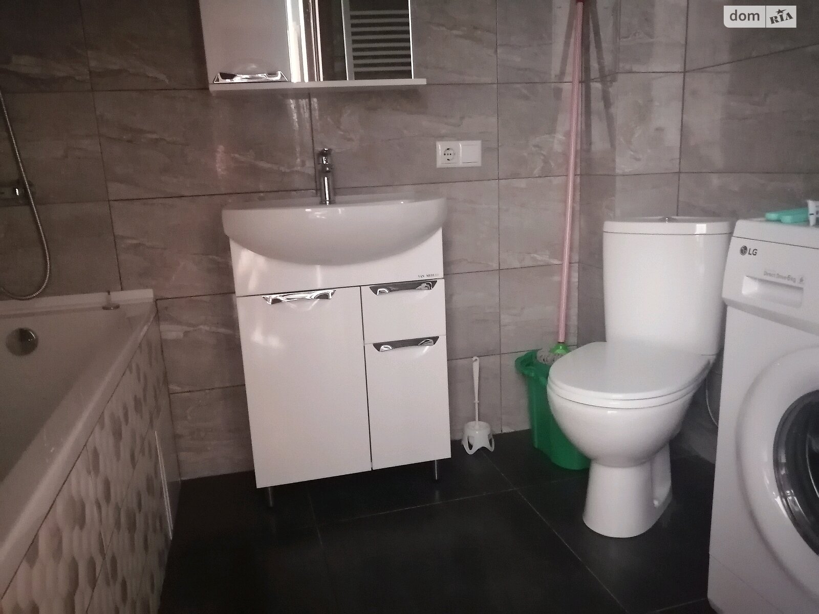 Продажа двухкомнатной квартиры в Ужгороде, на ул. Гленца, район Боздош фото 1 Продажа двухкомнатной квартиры в Ужгороде, на ул. Гленца, район Боздош фото 1