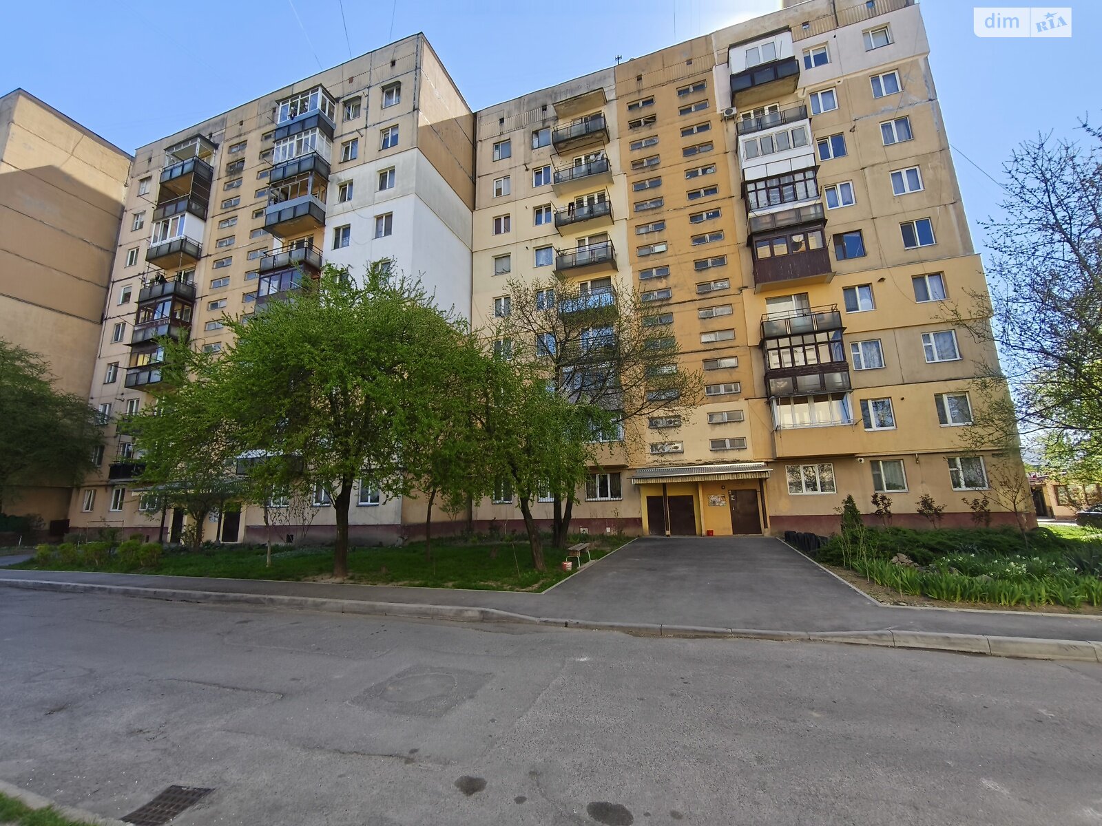 Продажа трехкомнатной квартиры в Ужгороде, на ул. Черновола, фото 1 Продажа трехкомнатной квартиры в Ужгороде, на ул. Черновола, фото 1
