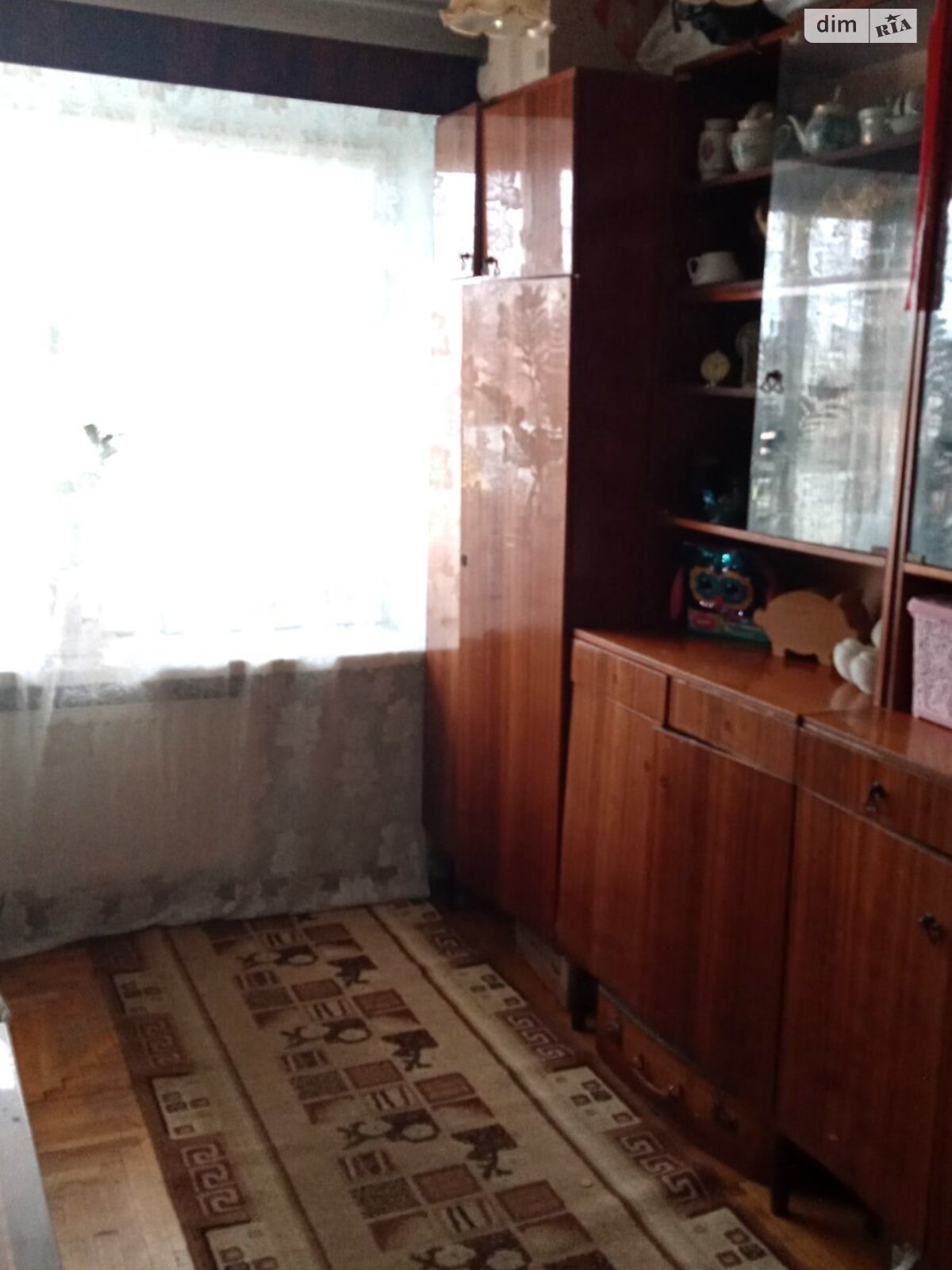 Продаж трикімнатної квартири в Ужгороді, на вул. Дмитра Добролюбова 6, фото 1
