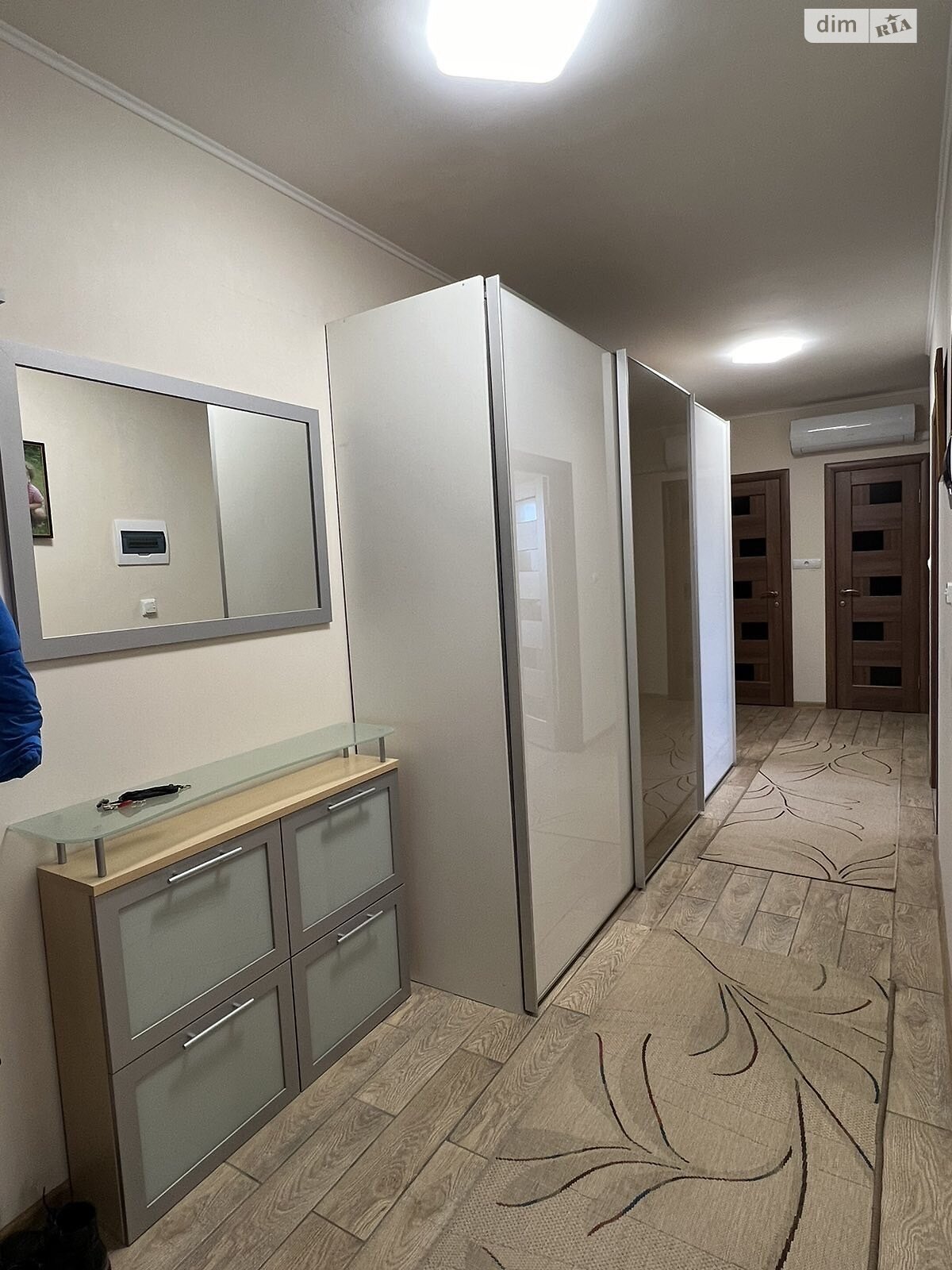 Продаж двокімнатної квартири в Ужгороді, на вул. Другетів 112, фото 1 Продаж двокімнатної квартири в Ужгороді, на вул. Другетів 112, фото 1