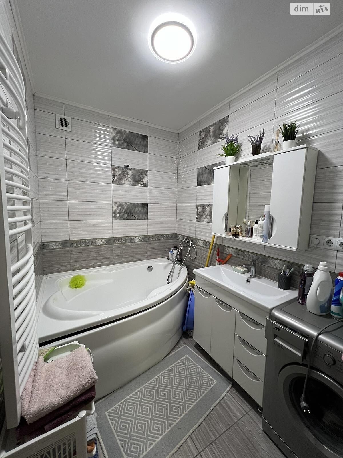 Продаж двокімнатної квартири в Ужгороді, на вул. Другетів 112, фото 1 Продаж двокімнатної квартири в Ужгороді, на вул. Другетів 112, фото 1