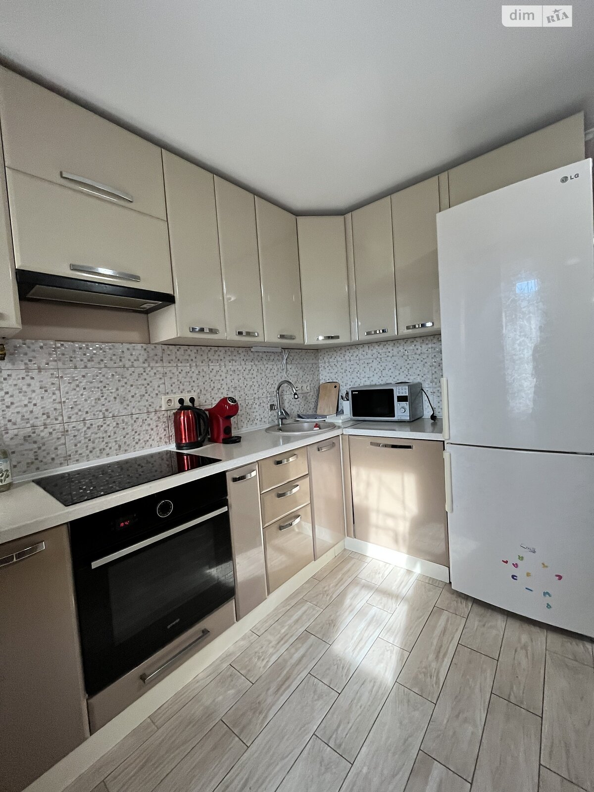 Продажа двухкомнатной квартиры в Ужгороде, на ул. Героев 128-й бригады 24, фото 1 Продажа двухкомнатной квартиры в Ужгороде, на ул. Героев 128-й бригады 24, фото 1