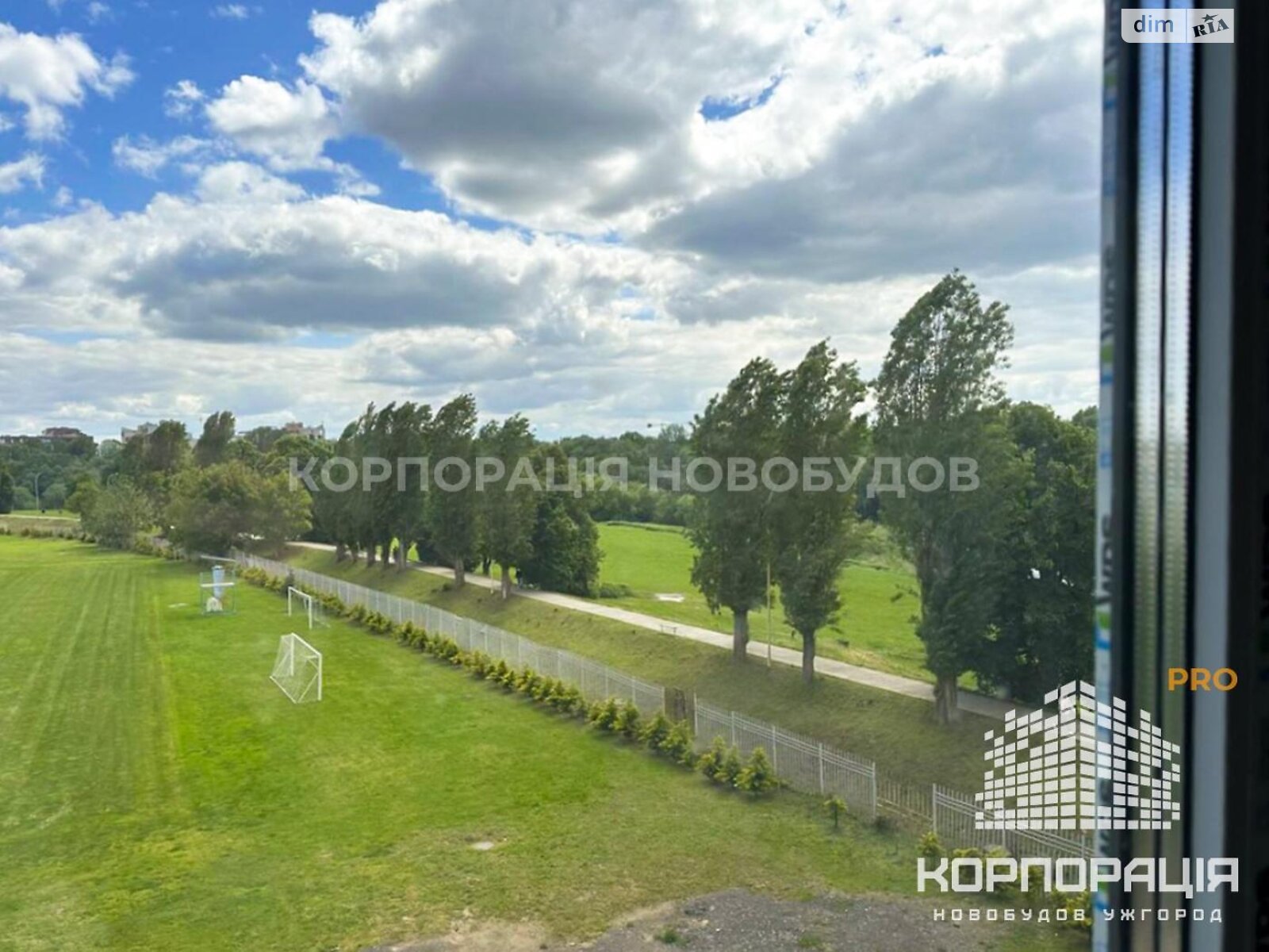 Продажа трехкомнатной квартиры в Ужгороде, на ул. Гленца, район Центр фото 1 Продажа трехкомнатной квартиры в Ужгороде, на ул. Гленца, район Центр фото 1