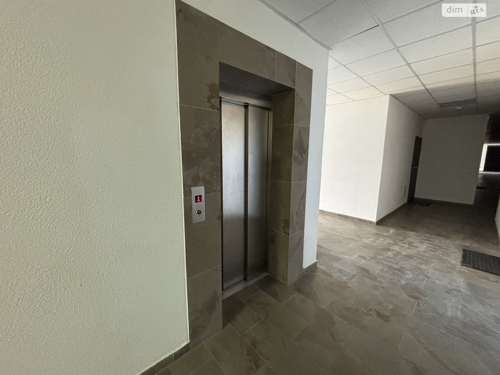 Продажа однокомнатной квартиры в Ужгороде, на ул. Гленца 22, кв. 912, фото 1