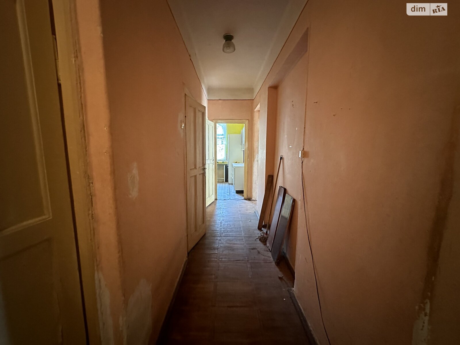 Продаж трикімнатної квартири в Ужгороді, на вул. Гойди 24, фото 1 Продаж трикімнатної квартири в Ужгороді, на вул. Гойди 24, фото 1