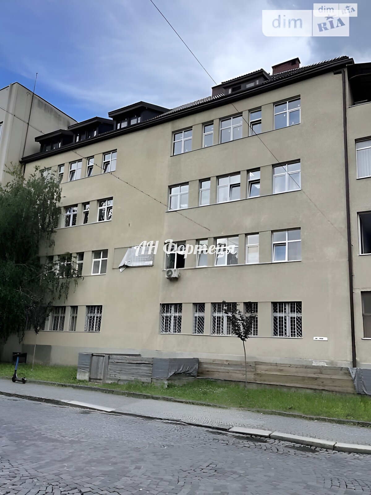 Продаж однокімнатної квартири в Ужгороді, на вул. Гойди, фото 1 Продаж однокімнатної квартири в Ужгороді, на вул. Гойди, фото 1
