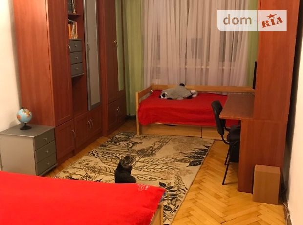 Продажа двухкомнатной квартиры в Ужгороде, на ул. Грушевского фото 1 Продажа двухкомнатной квартиры в Ужгороде, на ул. Грушевского фото 1