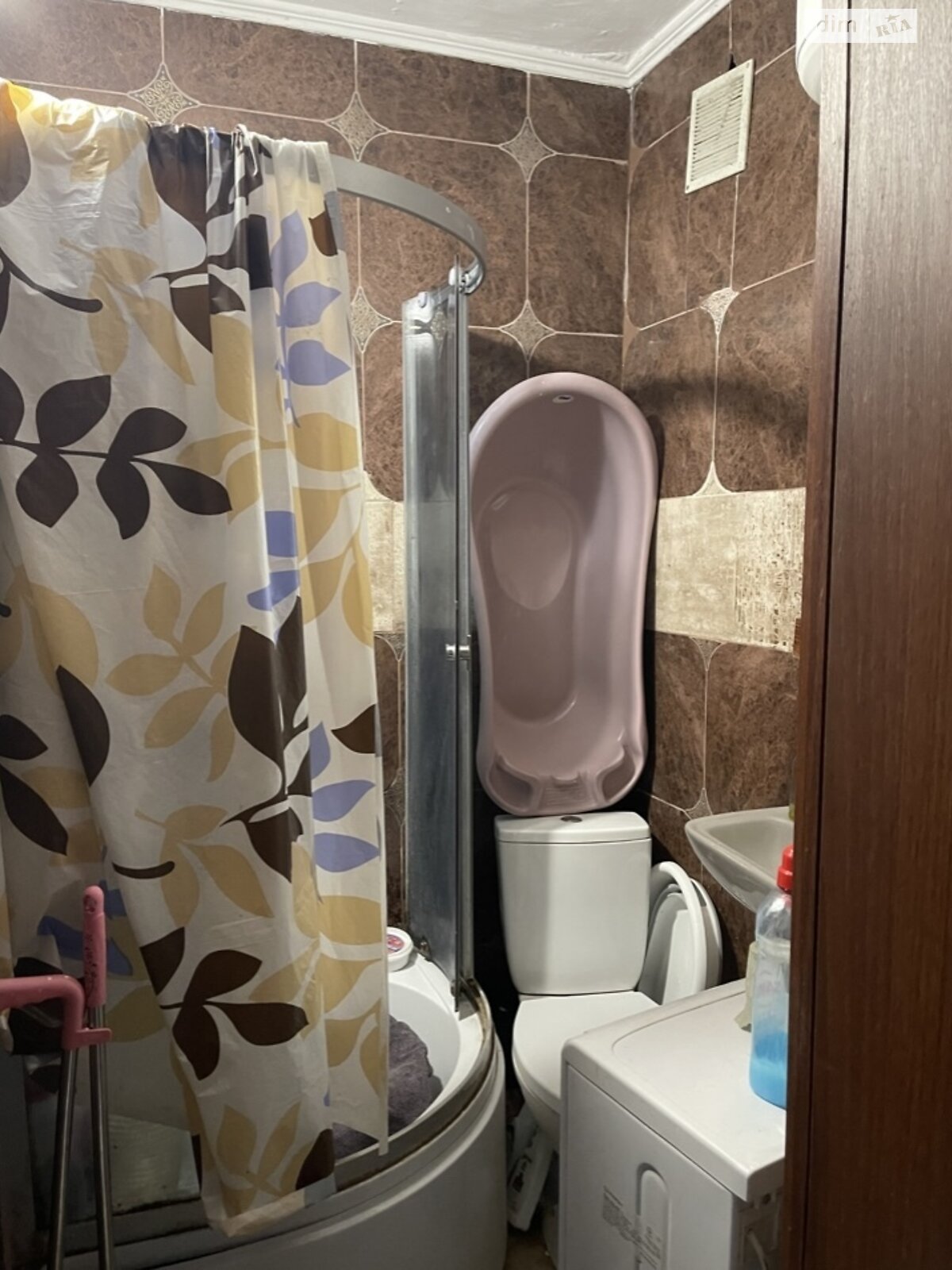 Продаж однокімнатної квартири в Ужгороді, на вул. Ігоря Сікорського, фото 1 Продаж однокімнатної квартири в Ужгороді, на вул. Ігоря Сікорського, фото 1