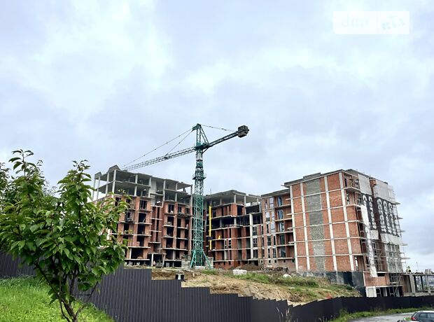 Продажа трехкомнатной квартиры в Ужгороде, на ул. Живописная 8, фото 1 Продажа трехкомнатной квартиры в Ужгороде, на ул. Живописная 8, фото 1