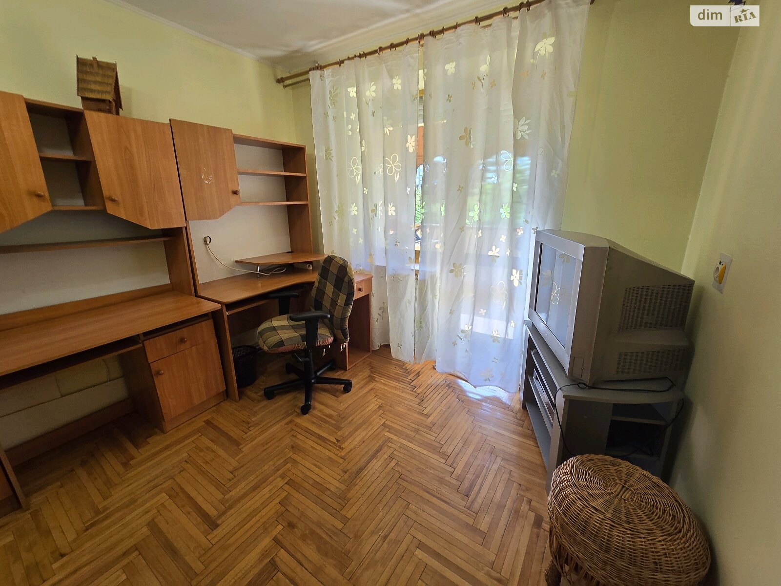 Продажа четырехкомнатной квартиры в Ужгороде, на ул. Капушанская 132, фото 1