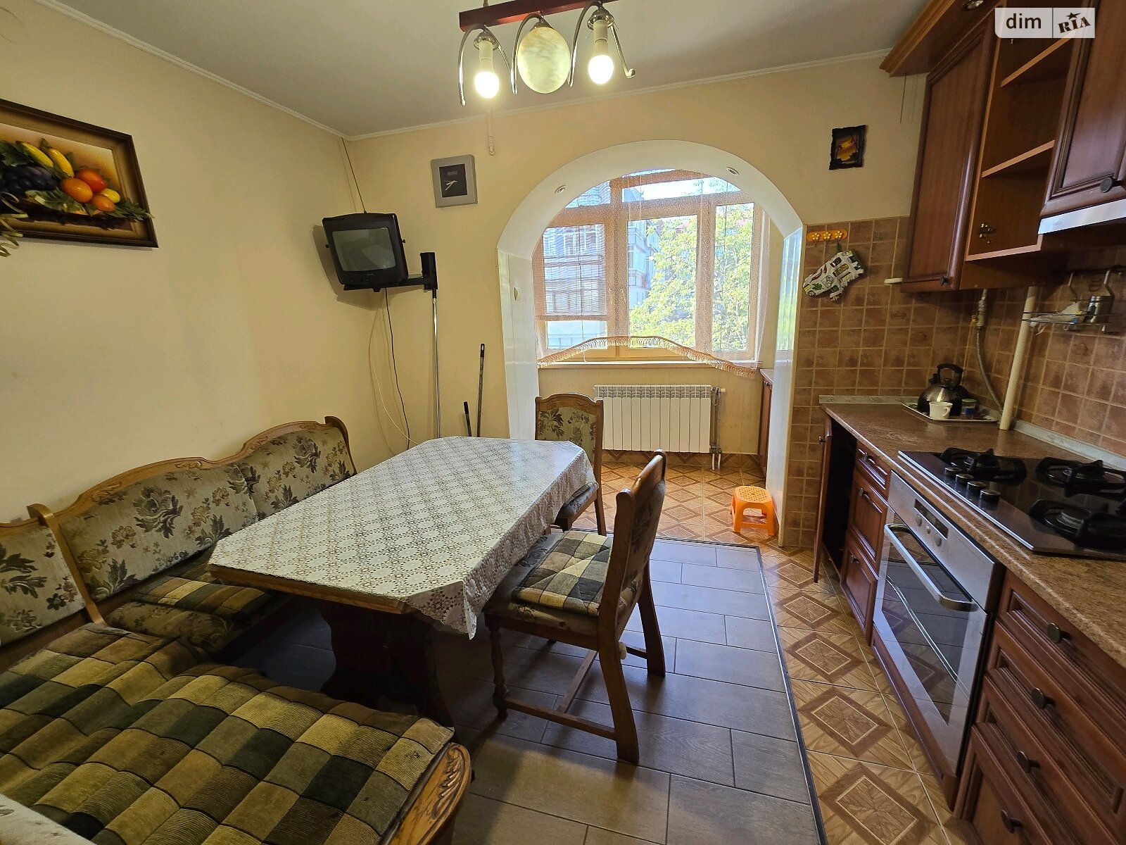 Продажа четырехкомнатной квартиры в Ужгороде, на ул. Капушанская, фото 1 Продажа четырехкомнатной квартиры в Ужгороде, на ул. Капушанская, фото 1