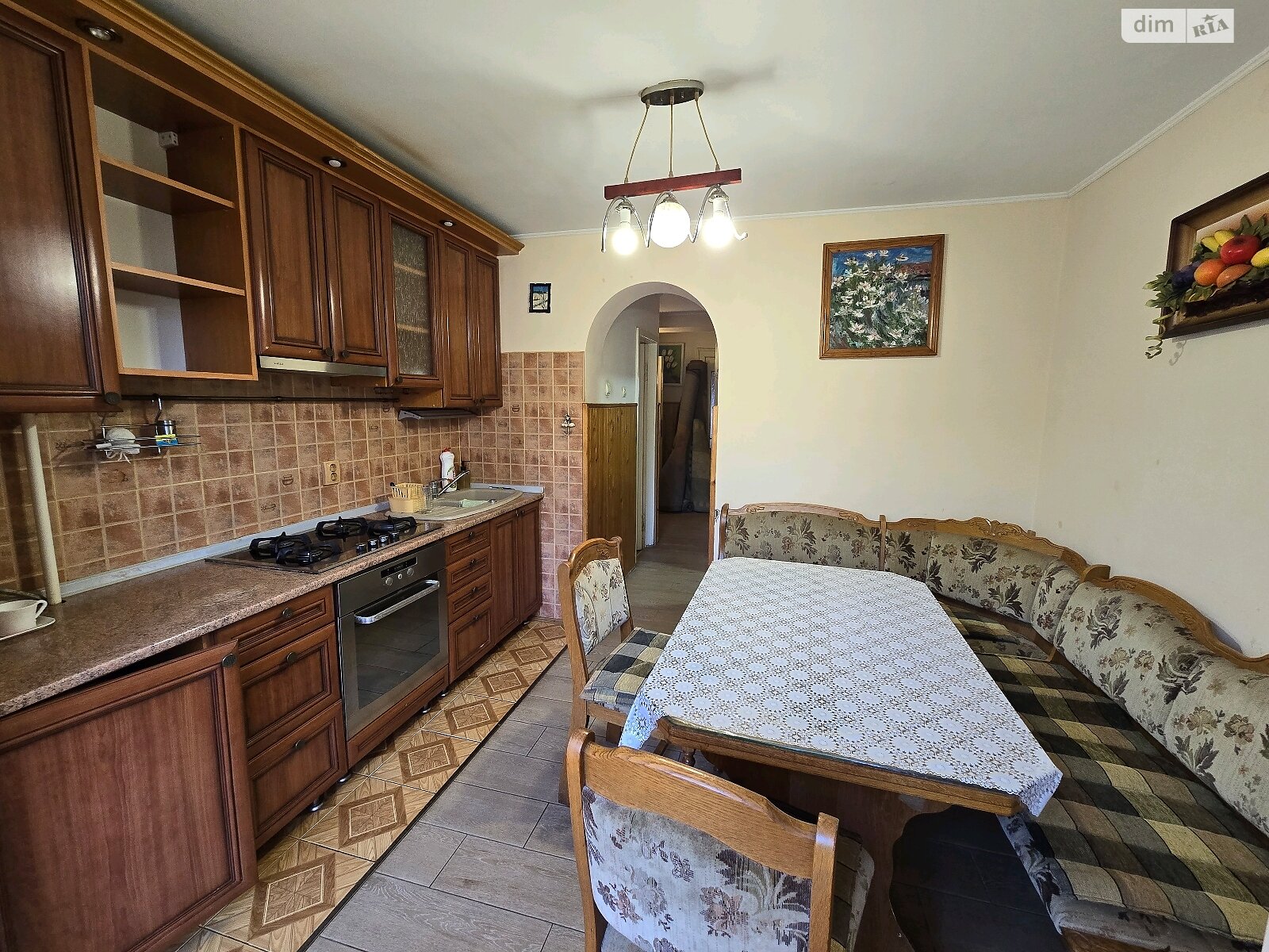 Продажа четырехкомнатной квартиры в Ужгороде, на ул. Капушанская, фото 1 Продажа четырехкомнатной квартиры в Ужгороде, на ул. Капушанская, фото 1