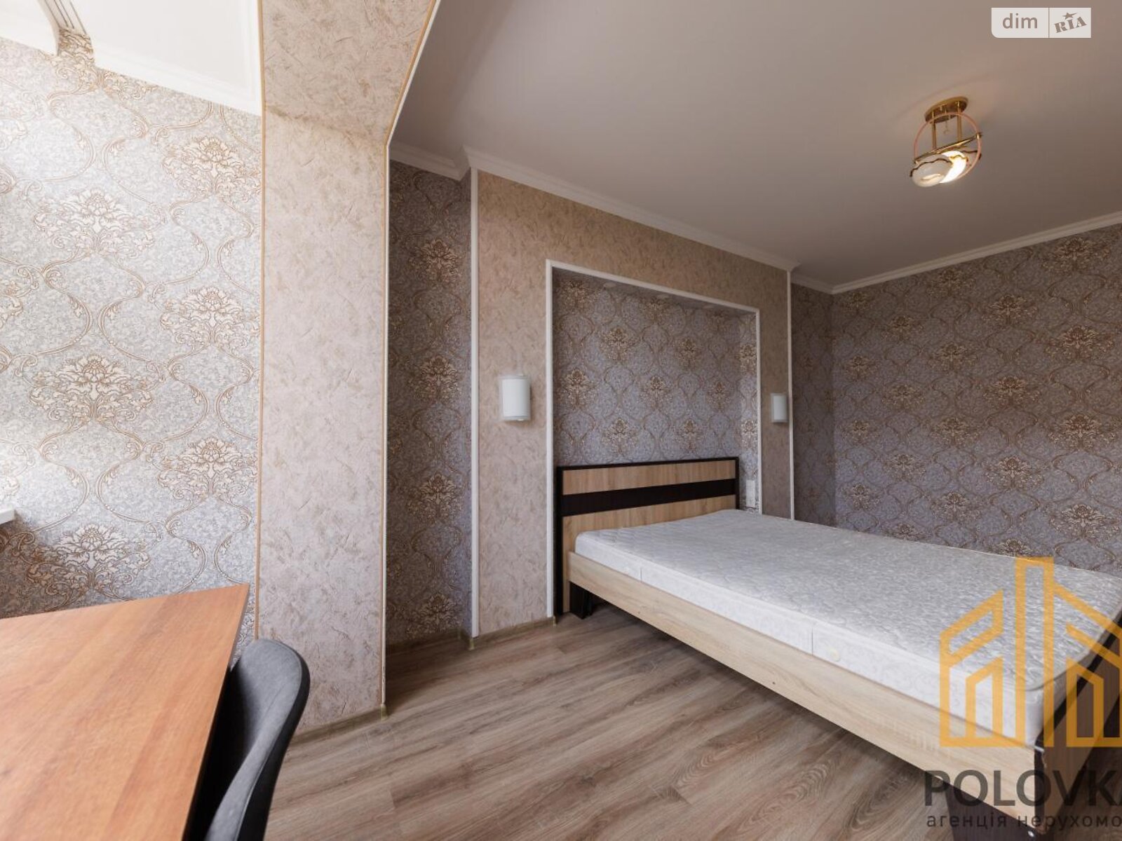 Продаж двокімнатної квартири в Ужгороді, на вул. Єньковська 27, район Компотний фото 1 Продаж двокімнатної квартири в Ужгороді, на вул. Єньковська 27, район Компотний фото 1