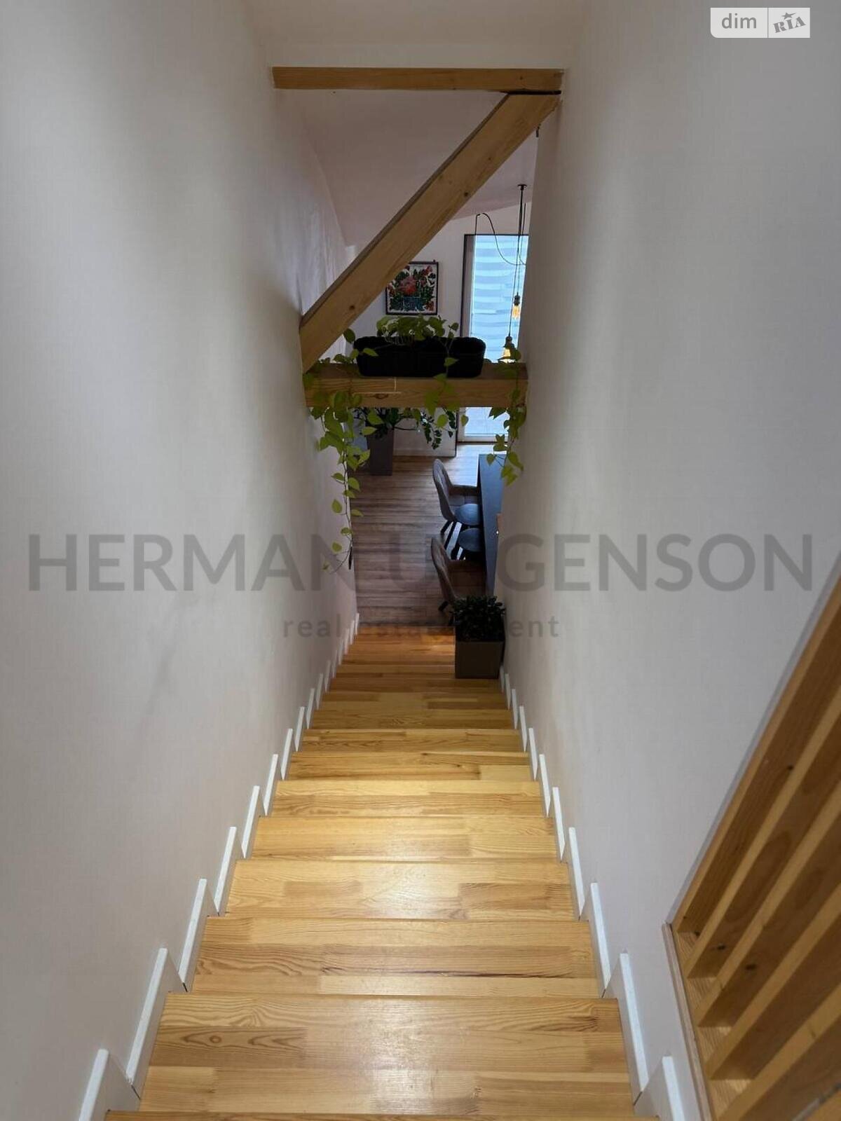 Продажа трехкомнатной квартиры в Ужгороде, на ул. Енковская, район Компотный фото 1 Продажа трехкомнатной квартиры в Ужгороде, на ул. Енковская, район Компотный фото 1