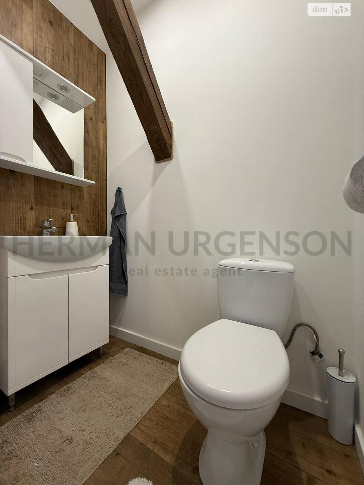 Продажа трехкомнатной квартиры в Ужгороде, на ул. Енковская, район Компотный фото 1 Продажа трехкомнатной квартиры в Ужгороде, на ул. Енковская, район Компотный фото 1