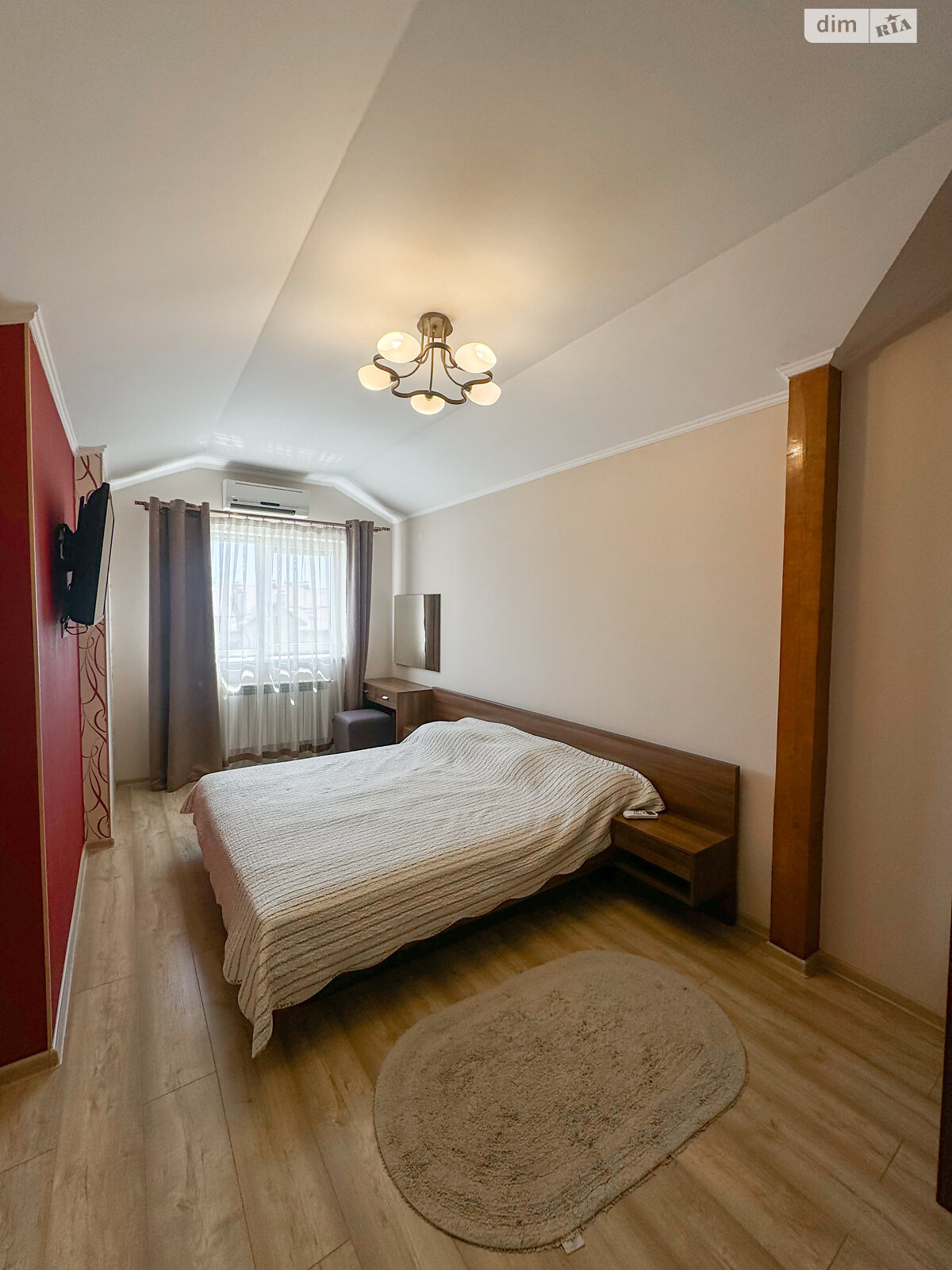 Продаж трикімнатної квартири в Ужгороді, на вул. Вишнева 24, район Компотний фото 1 Продаж трикімнатної квартири в Ужгороді, на вул. Вишнева 24, район Компотний фото 1