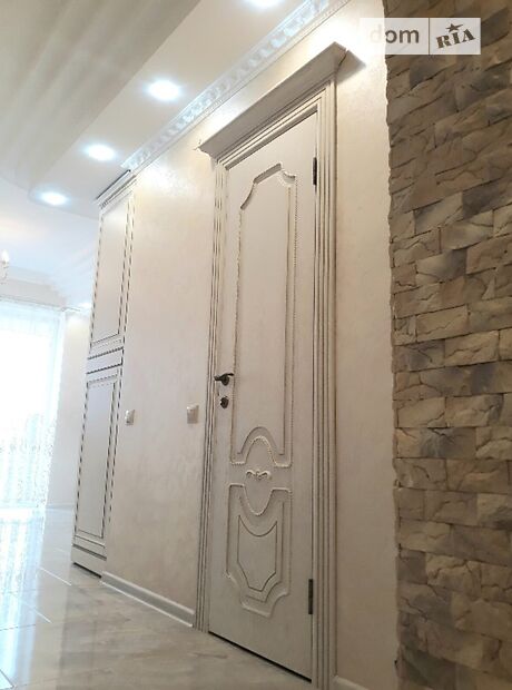 Продажа трехкомнатной квартиры в Ужгороде, на ул. Еньковская, район Компотный фото 1 Продажа трехкомнатной квартиры в Ужгороде, на ул. Еньковская, район Компотный фото 1