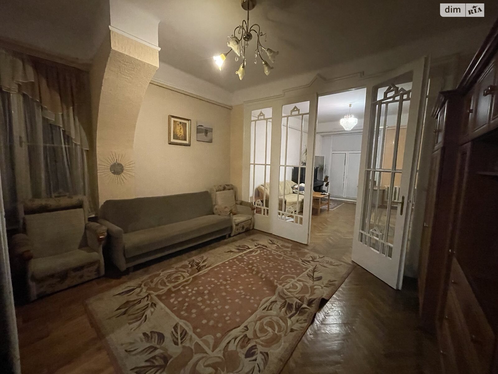 Продажа трехкомнатной квартиры в Ужгороде, на ул. Корзо, фото 1 Продажа трехкомнатной квартиры в Ужгороде, на ул. Корзо, фото 1