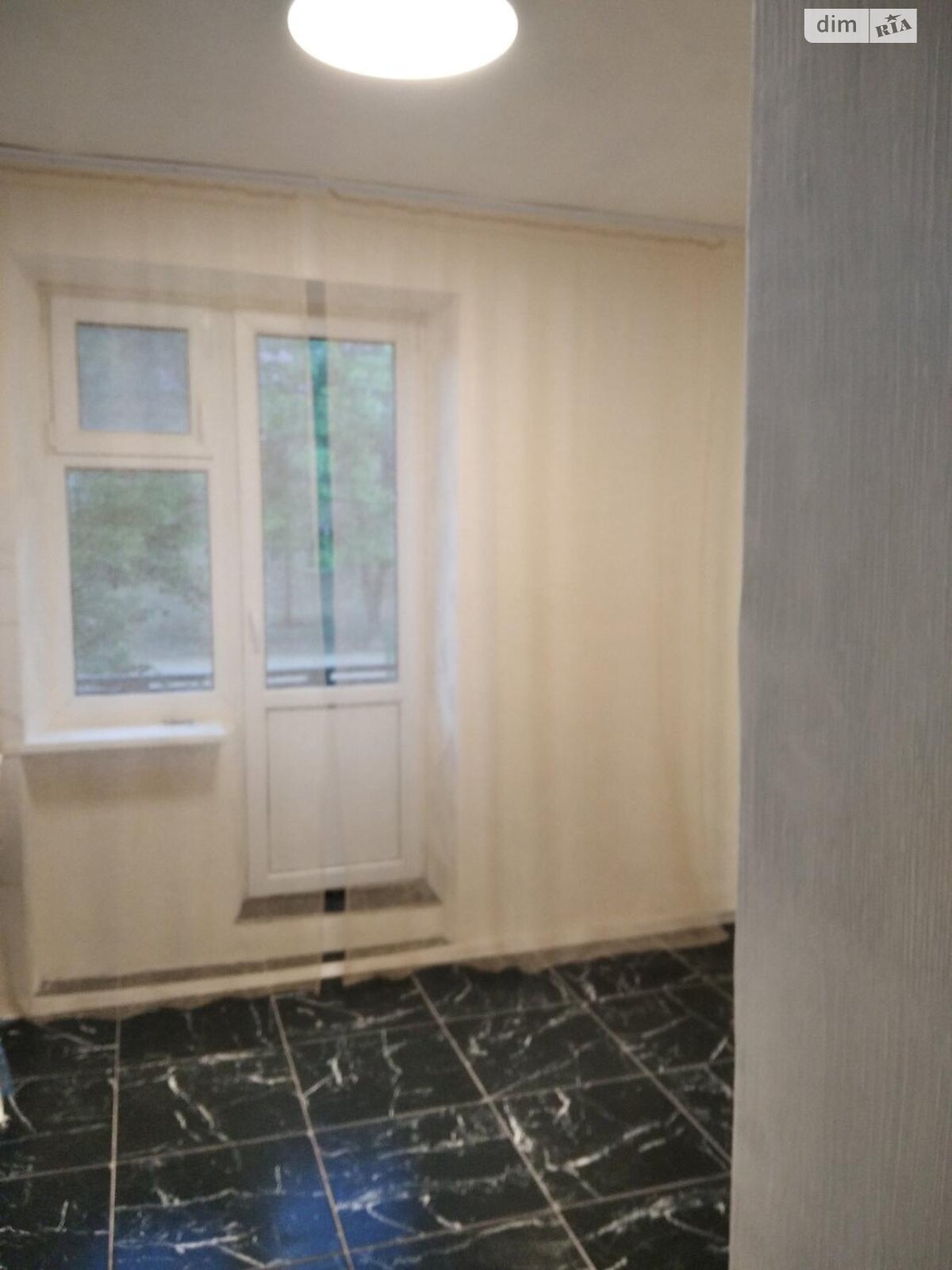 Продаж двокімнатної квартири в Ужгороді, на вул. Божук, район Мала Прага фото 4 Продаж двокімнатної квартири в Ужгороді, на вул. Божук, район Мала Прага фото 4