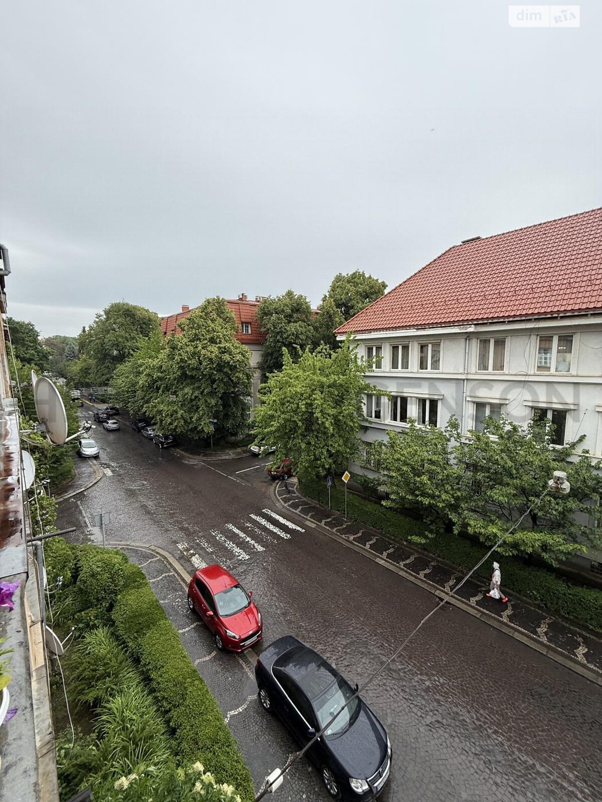 Продажа трехкомнатной квартиры в Ужгороде, на ул. Довженко, район Малый Галагов фото 1 Продажа трехкомнатной квартиры в Ужгороде, на ул. Довженко, район Малый Галагов фото 1