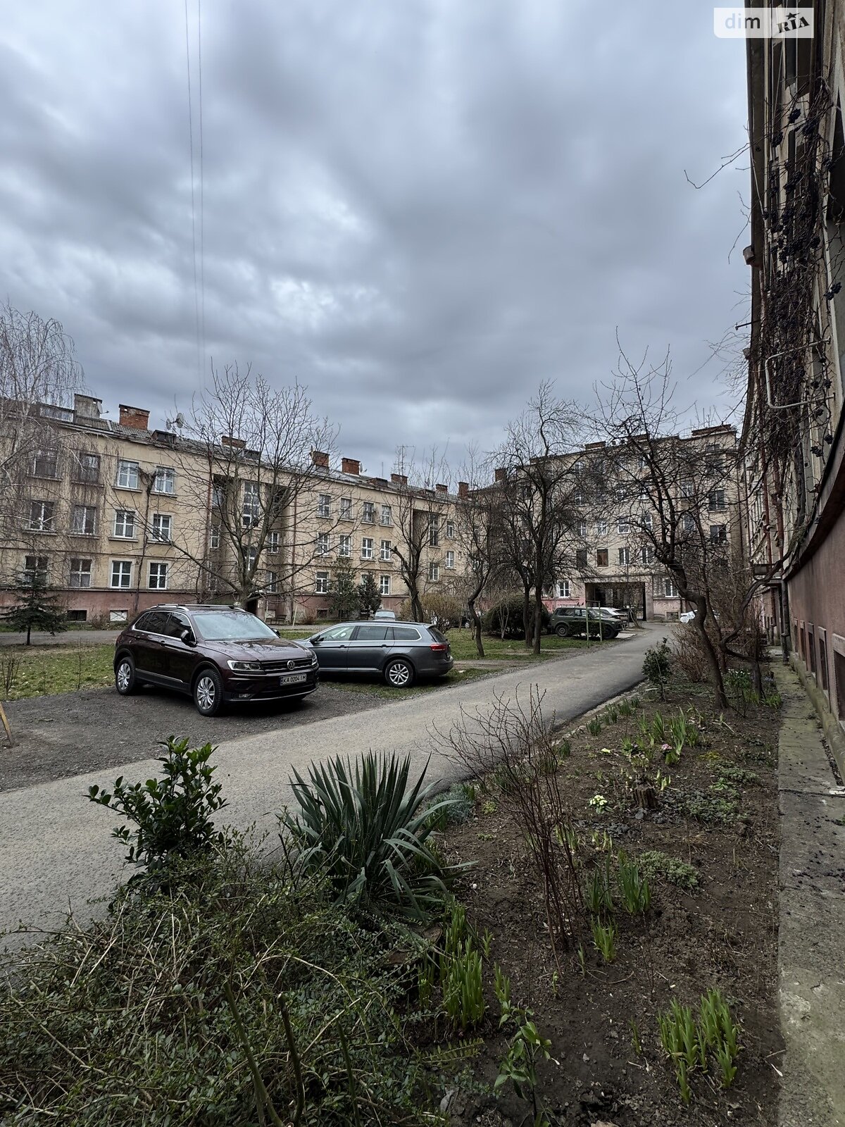Продажа трехкомнатной квартиры в Ужгороде, на наб. Независимости, район Малый Галагов фото 1 Продажа трехкомнатной квартиры в Ужгороде, на наб. Независимости, район Малый Галагов фото 1