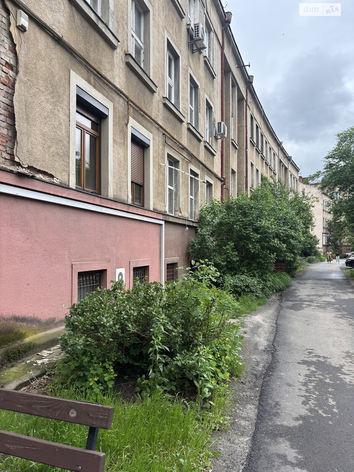 Продажа трехкомнатной квартиры в Ужгороде, на наб. Независимости, район Малый Галагов фото 1 Продажа трехкомнатной квартиры в Ужгороде, на наб. Независимости, район Малый Галагов фото 1