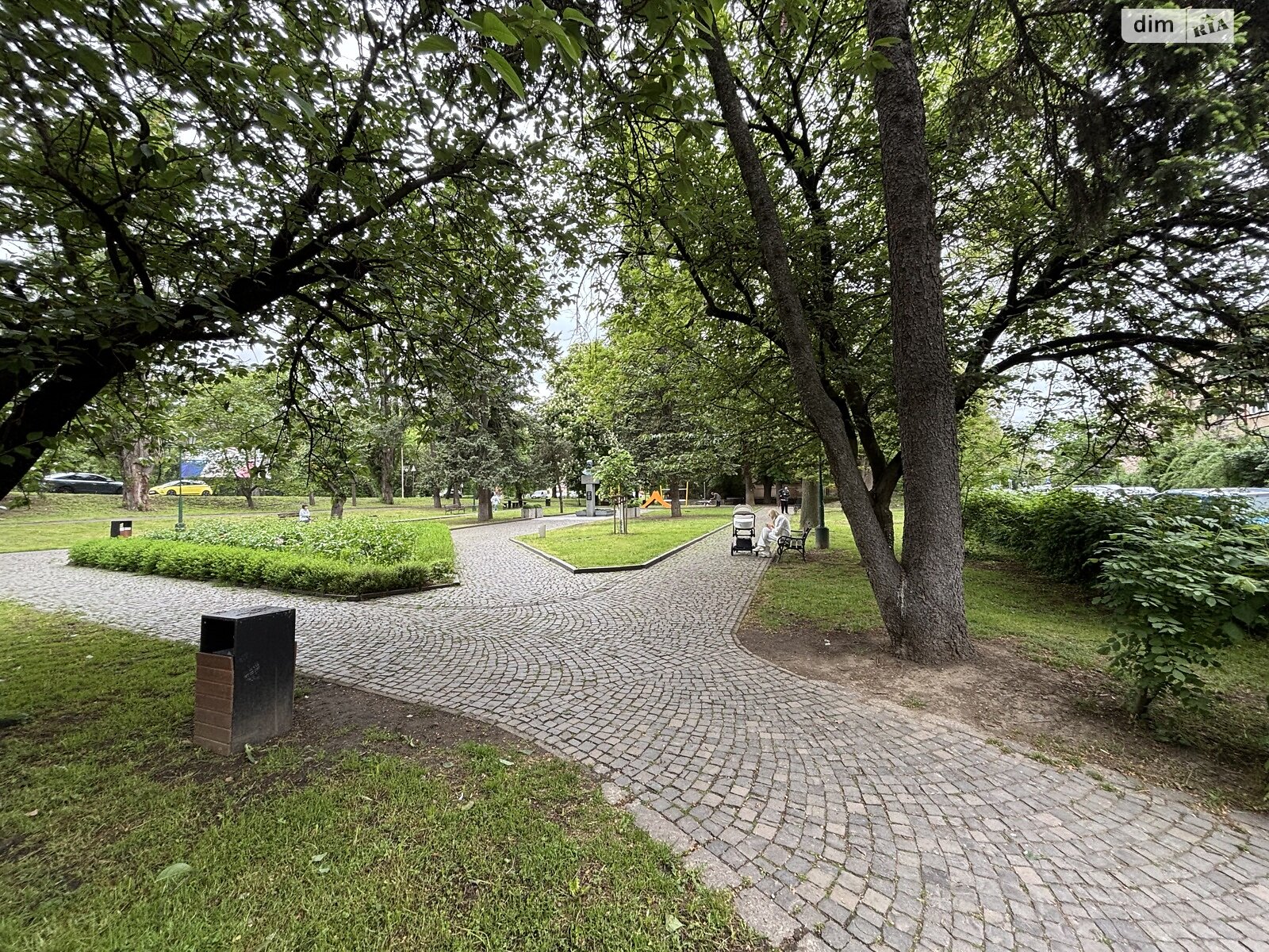 Продажа трехкомнатной квартиры в Ужгороде, на наб. Независимости, район Малый Галагов фото 1 Продажа трехкомнатной квартиры в Ужгороде, на наб. Независимости, район Малый Галагов фото 1