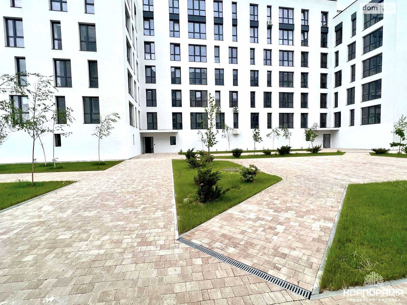 Продажа четырехкомнатной квартиры в Минае, на ул. Августина Волошина, фото 1 Продажа четырехкомнатной квартиры в Минае, на ул. Августина Волошина, фото 1